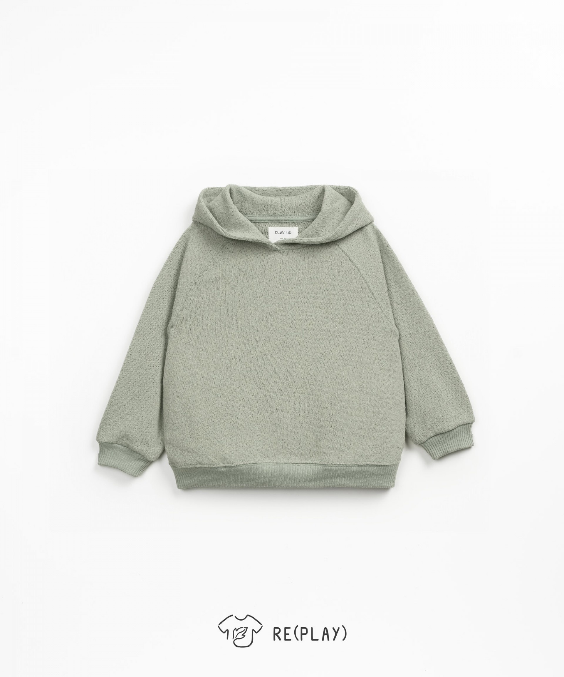 Sweatshirt with Re(Play) yarn