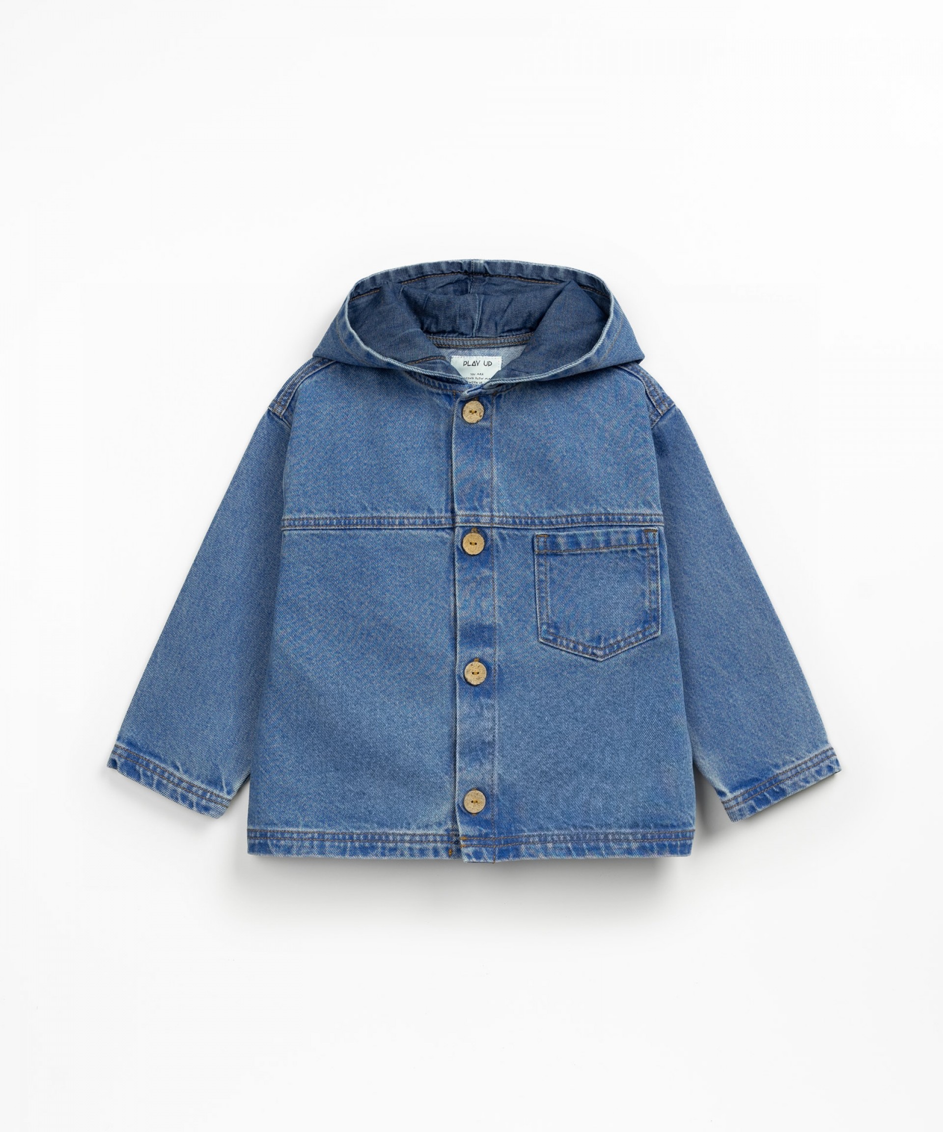 Denim jacket in organic cotton with pocket