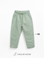 Cal�a de tecido com cinto ajust�vel