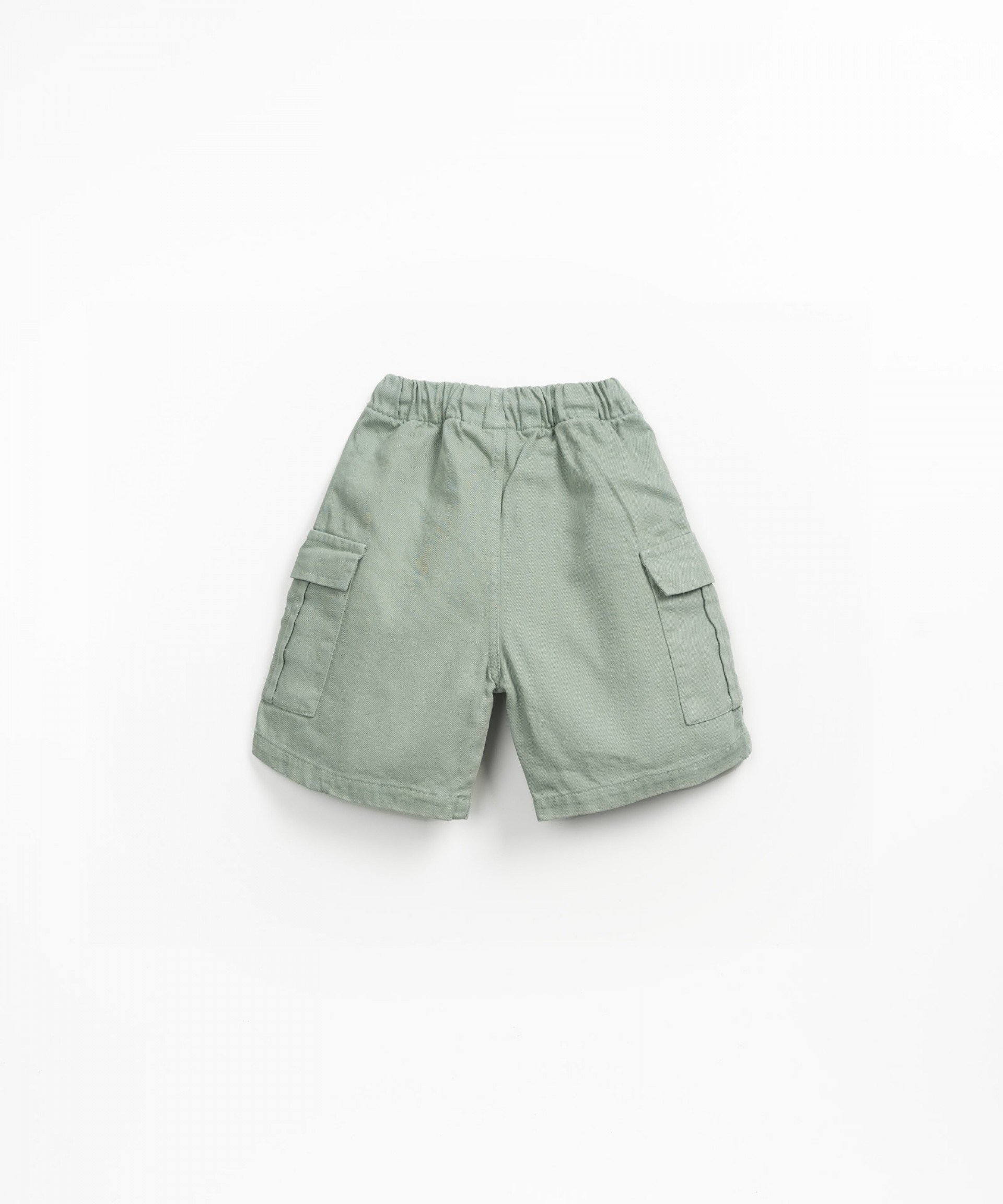 Pantaln corto de sarga con bolsillos laterales