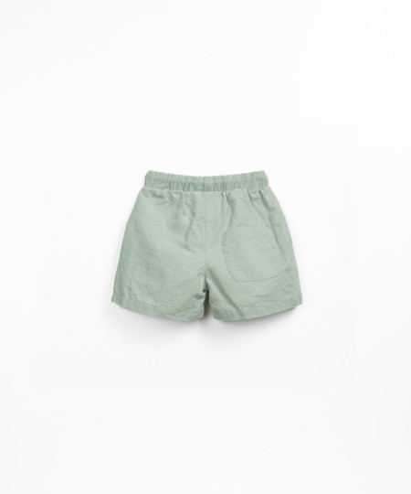 Calção de tecido com linho