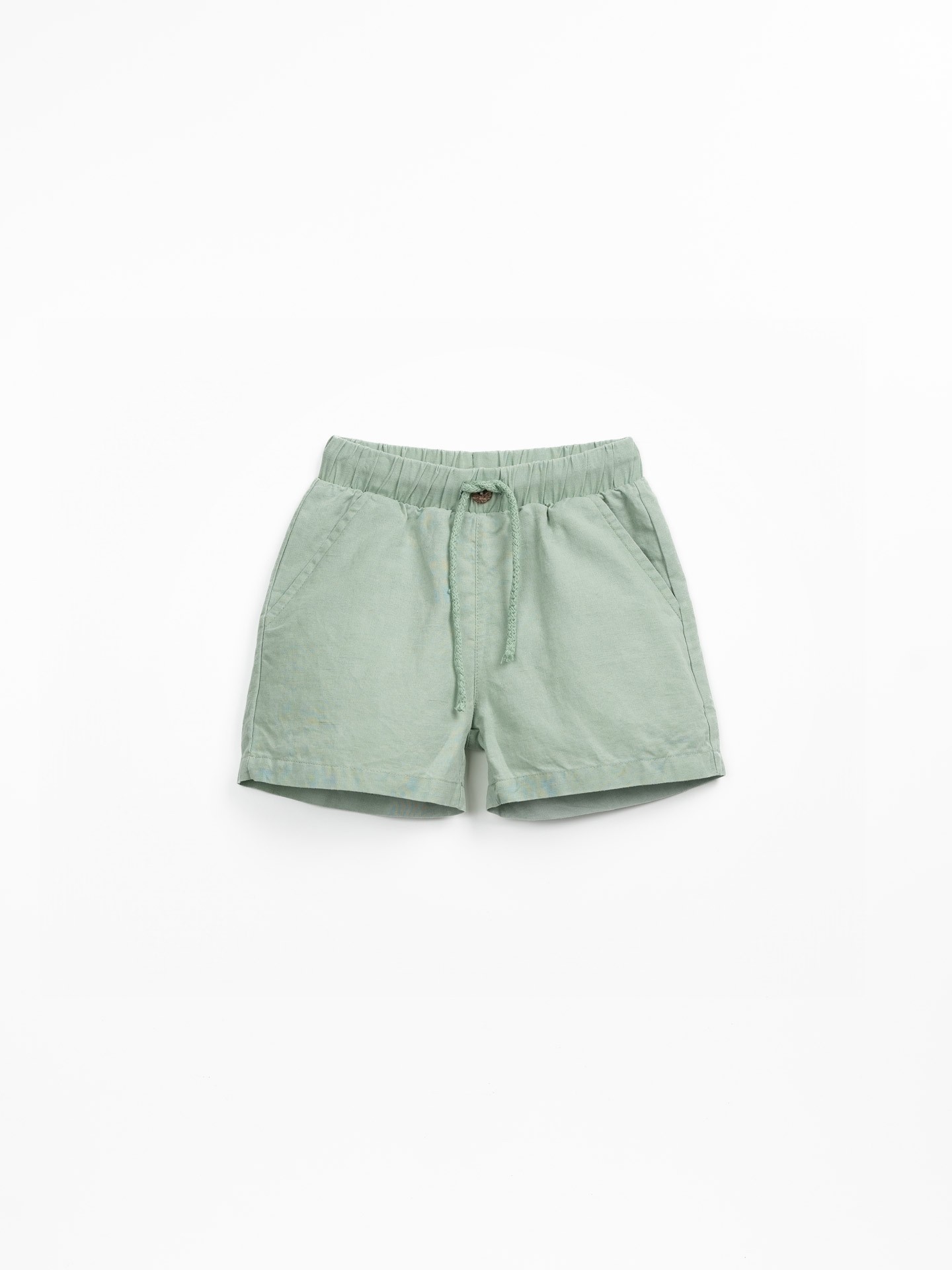 Short en tissu de lin