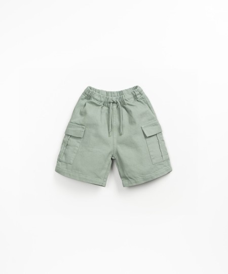 Twill shorts with pockets and adjustable drawstring