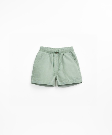 Calção de tecido com linho