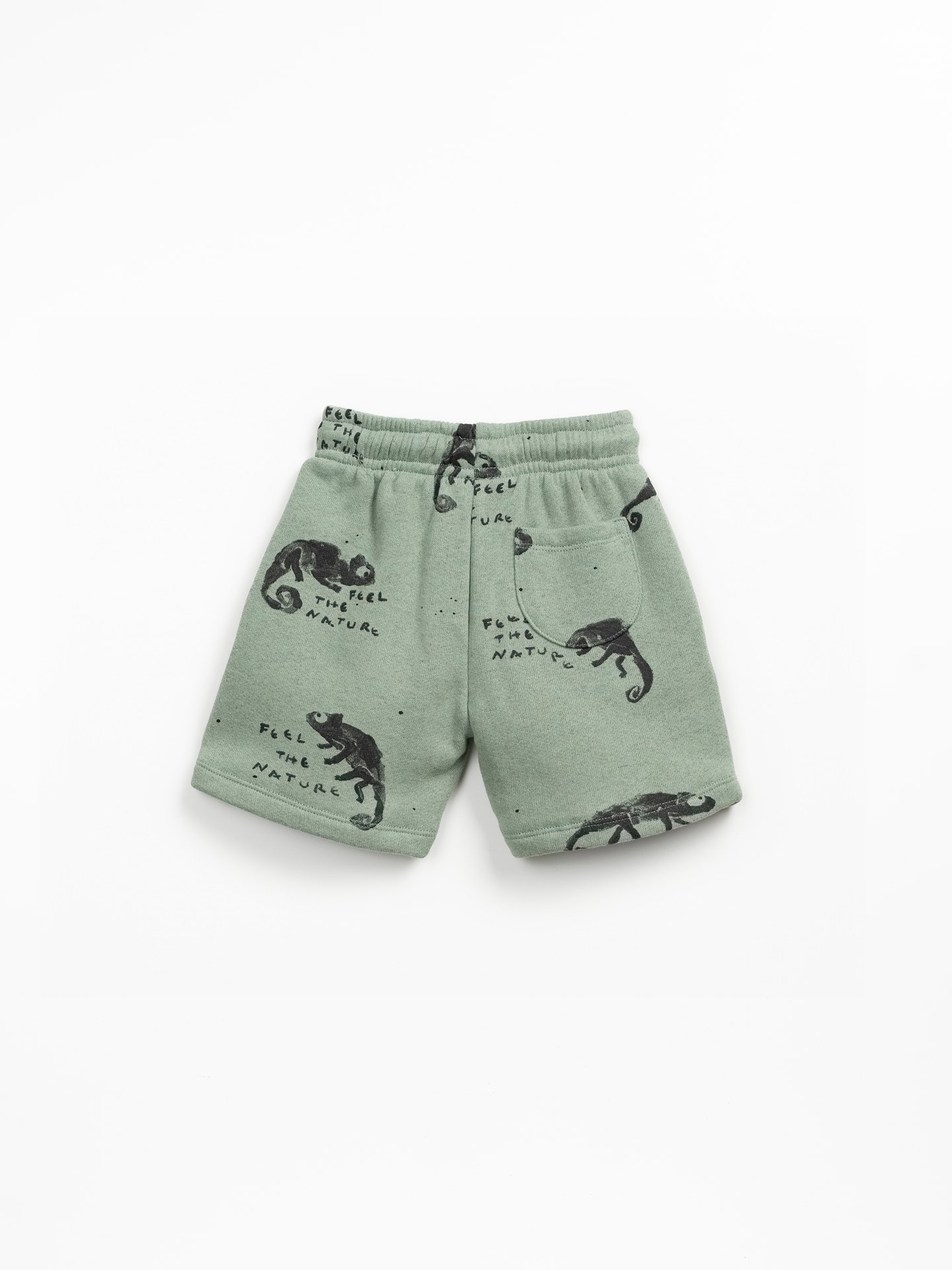 Shorts with cotton blend and recycled fibers