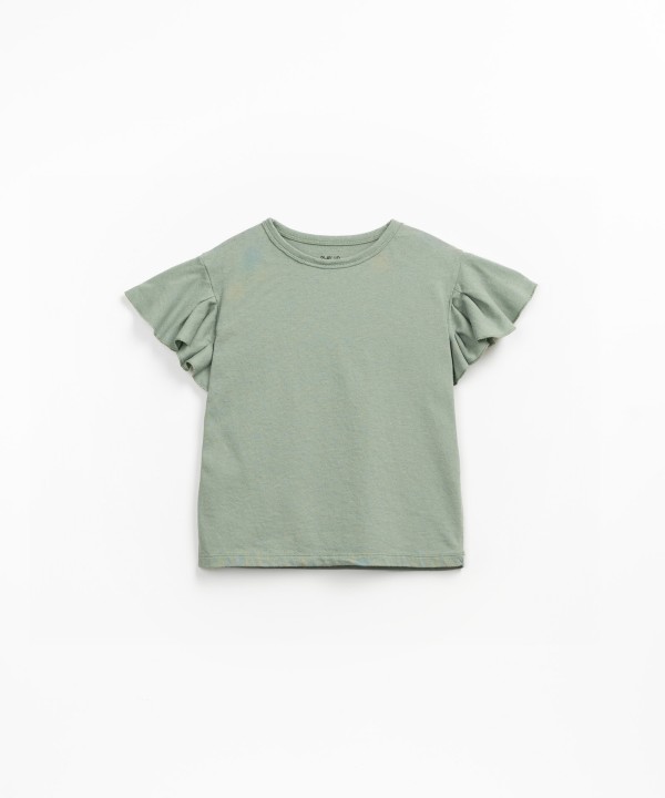 T-shirt con volant sulla manica