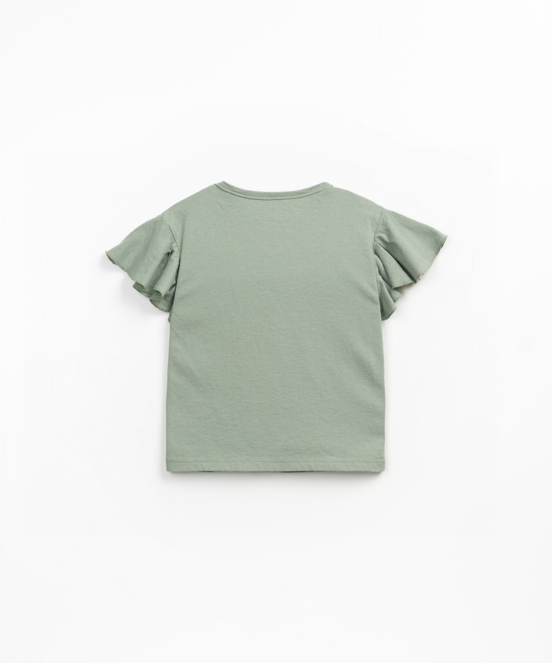 Camiseta confeccionada con mezcla de algodn orgnico y algodn reciclado