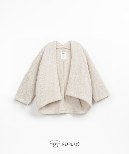 Casaco de malha com fibras recicladas