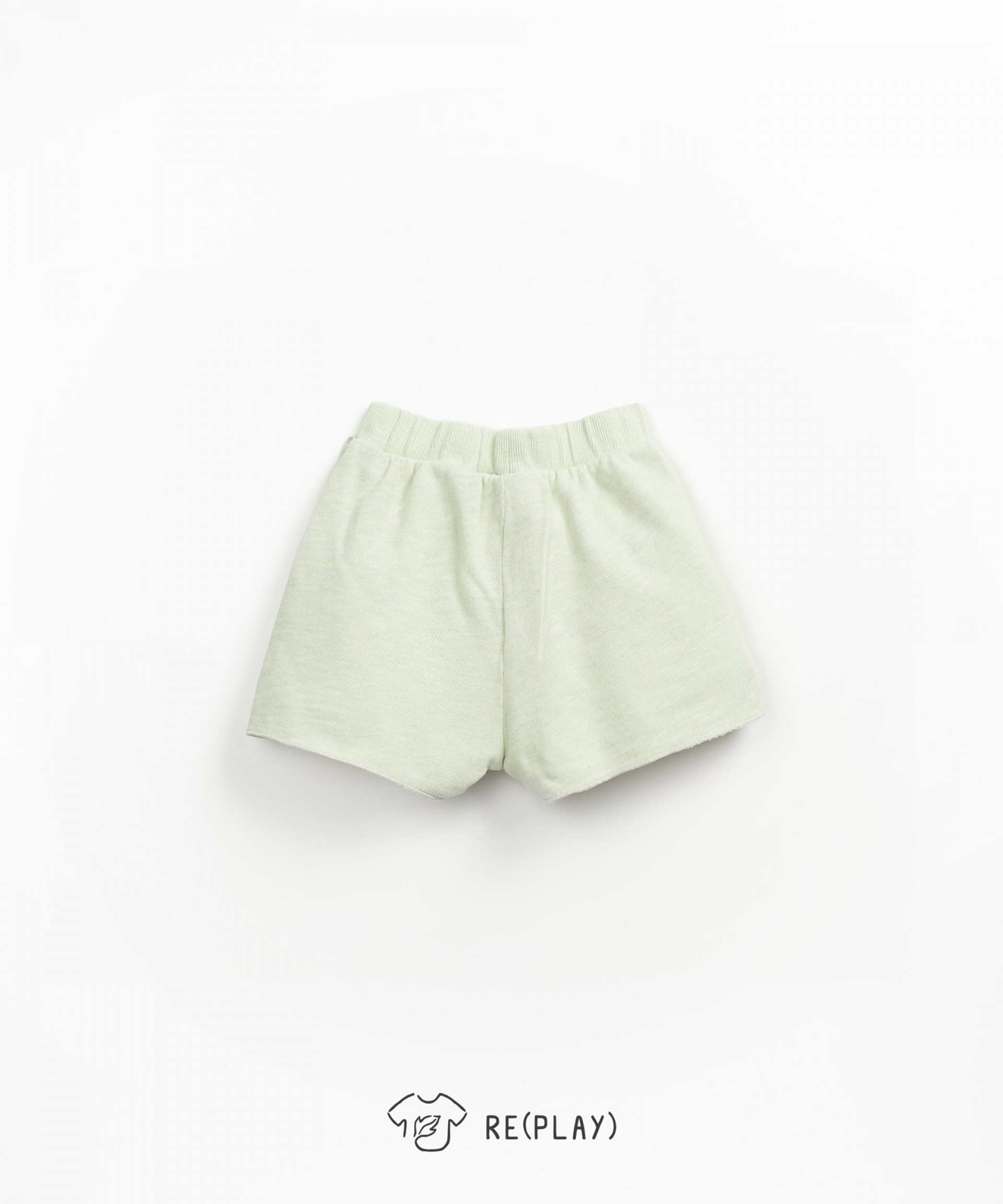 Pantaln corto con volante