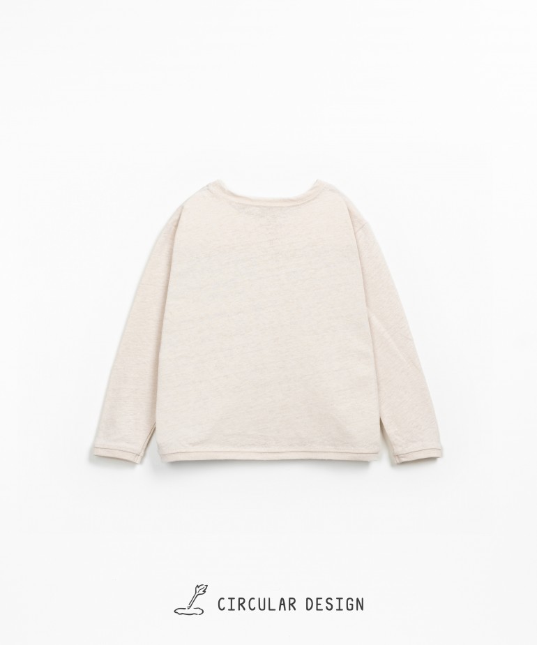 T-shirt com mistura de fibras naturais