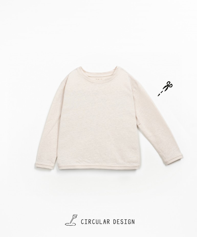 T-shirt com mistura de fibras naturais