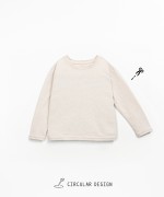 Long-sleeve t-shirt