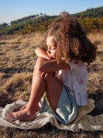 T-shirt con volant sul fondo T-shirt con volant sul fondo