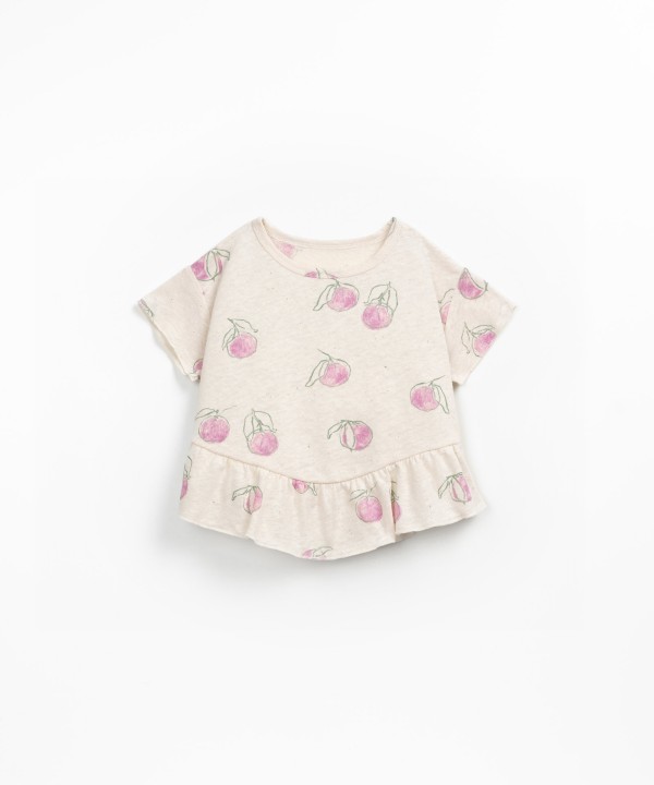 T-shirt com folho no fundo