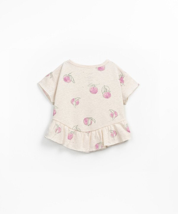 T-shirt com folho no fundo