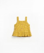 Top de punto canal con estampado de peras