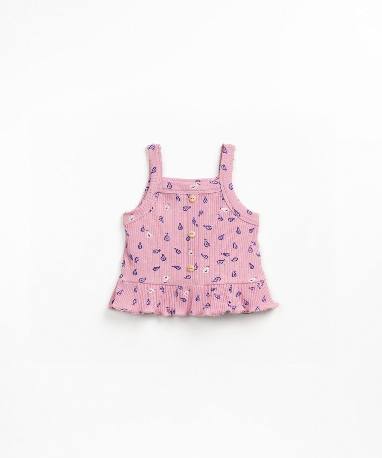 Top in maglia con bottoni decorativi in legno