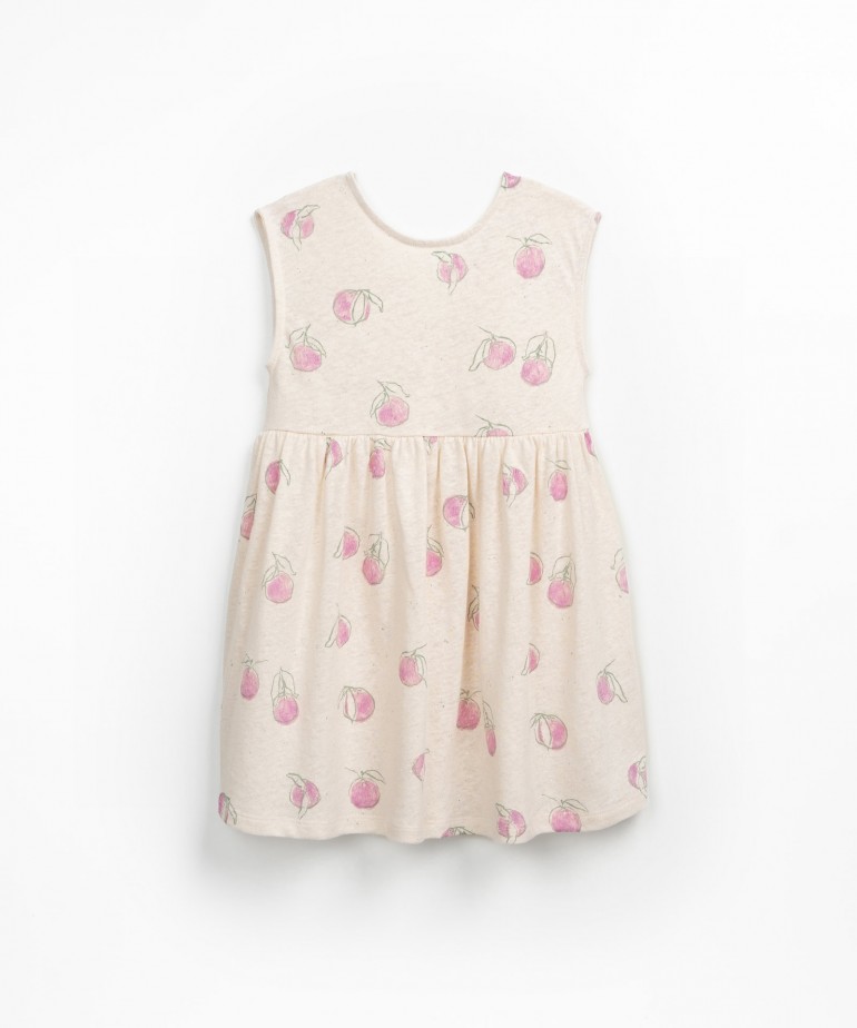 Dress in organic cotton and linen with fruit print