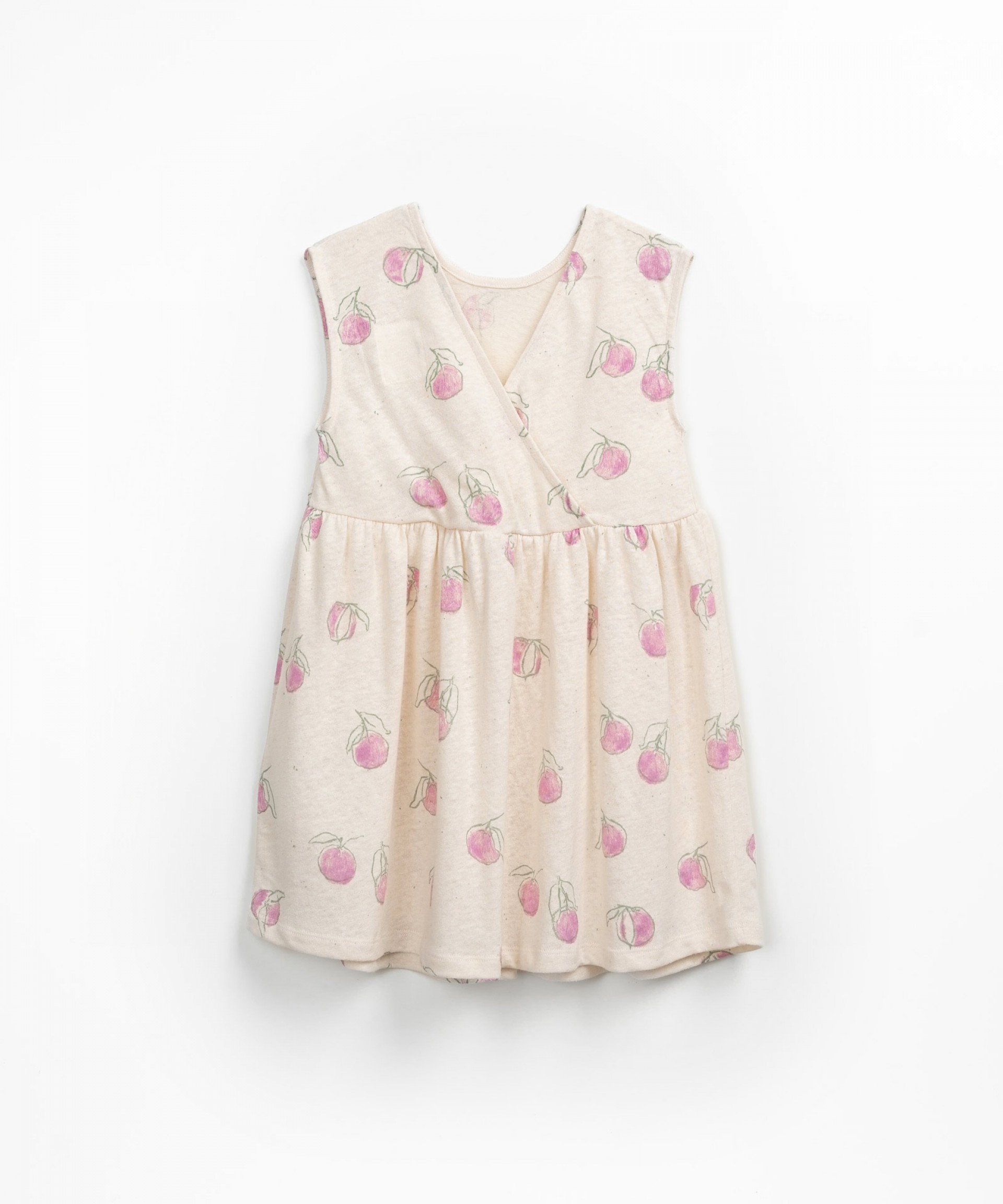 Vestido con cruzado en la espalda
