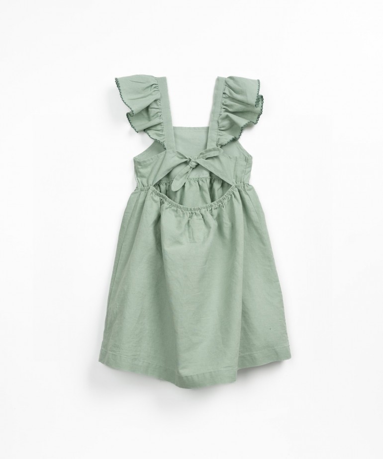 Vestido de tecido com linho e algodo orgnico