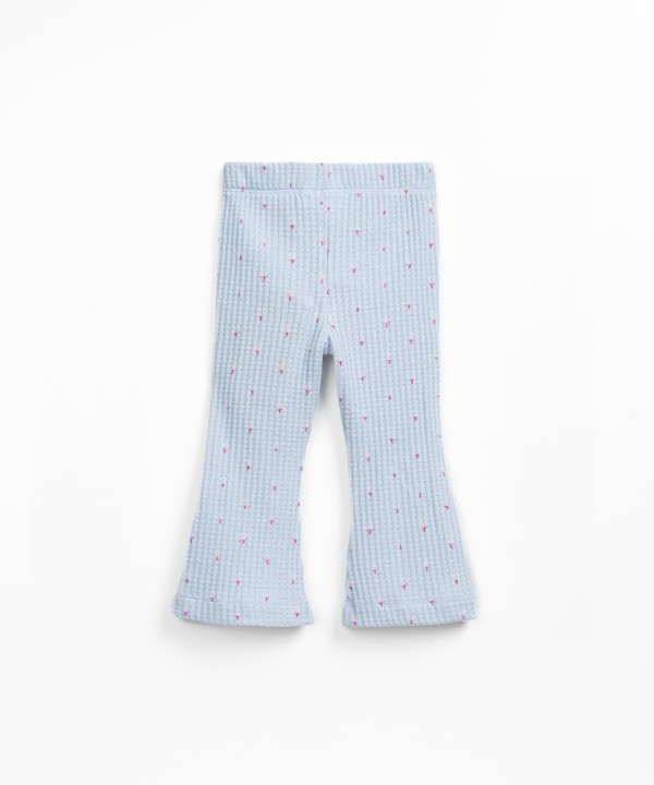 Pantal�n de punto texturizado con cord�n decorativo