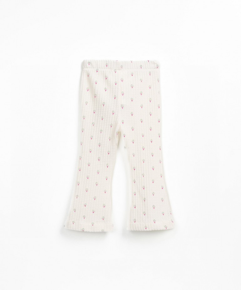 Cala de malha texturada com cordo decorativo