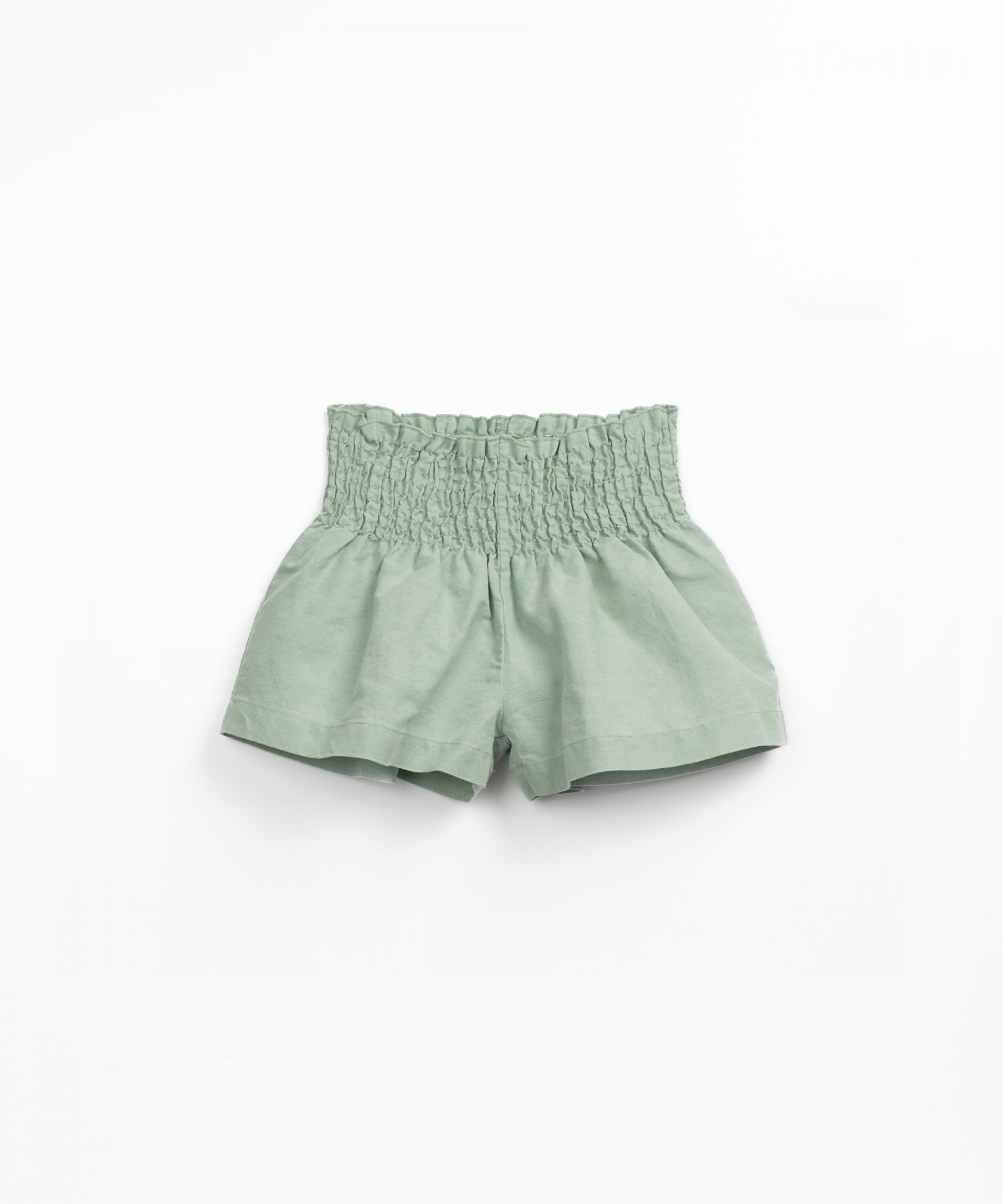 Pantaln corto con cintura elstica