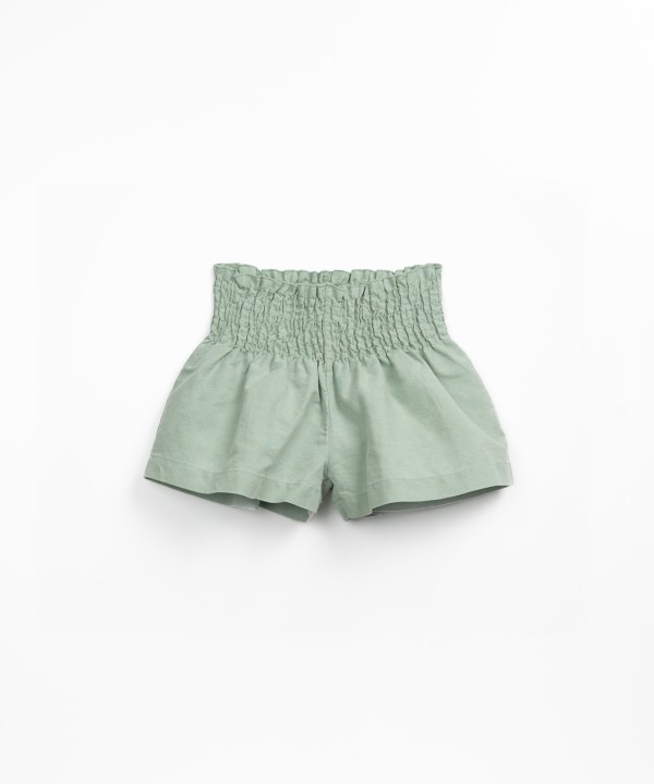 Linen and organic cotton shorts