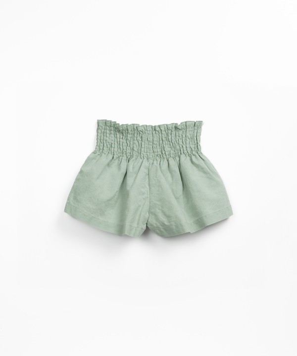 Linen and organic cotton shorts