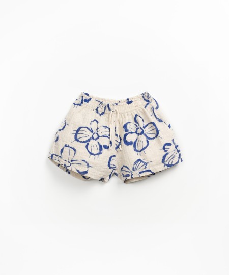 Short en tissu avec poches