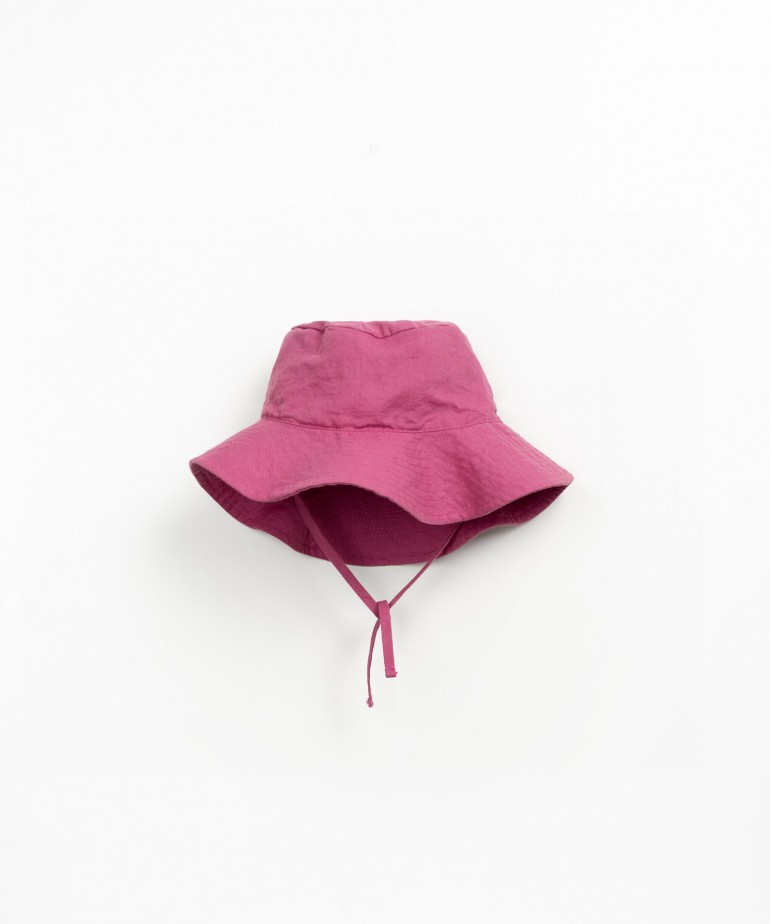 Cappello in tessuto di lino e cotone biologico