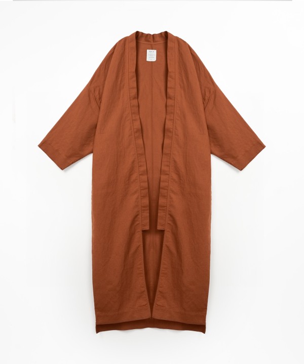 Coat with a blend of linen and organic cotton