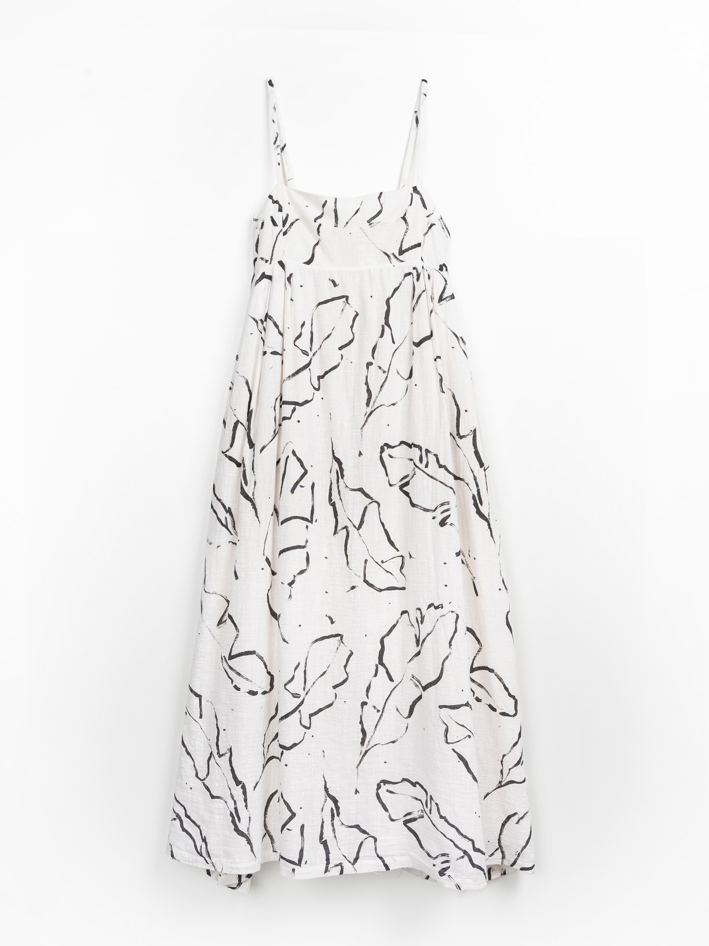 Robe en tissu avec imprimé de feuilles