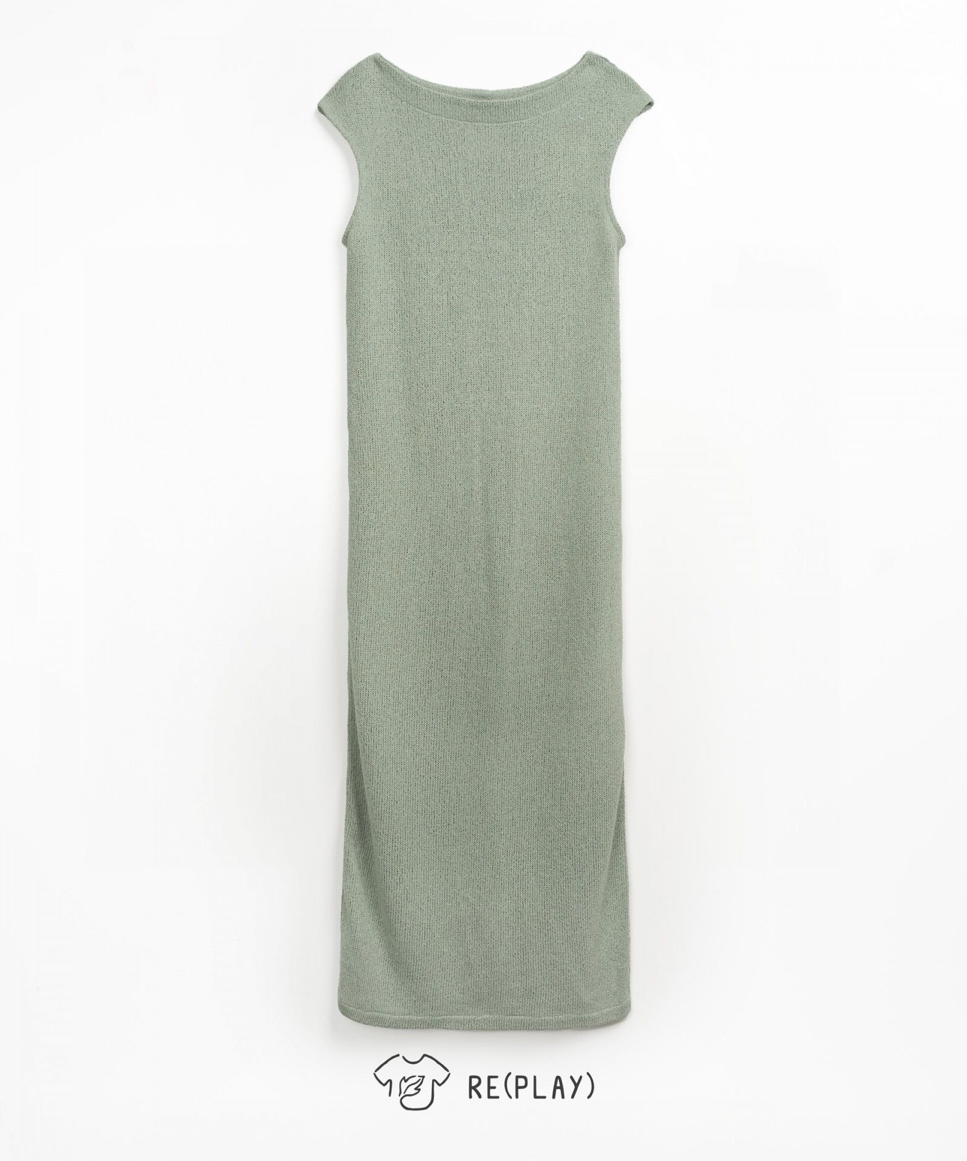 Knit dress with Re(Play) yarn