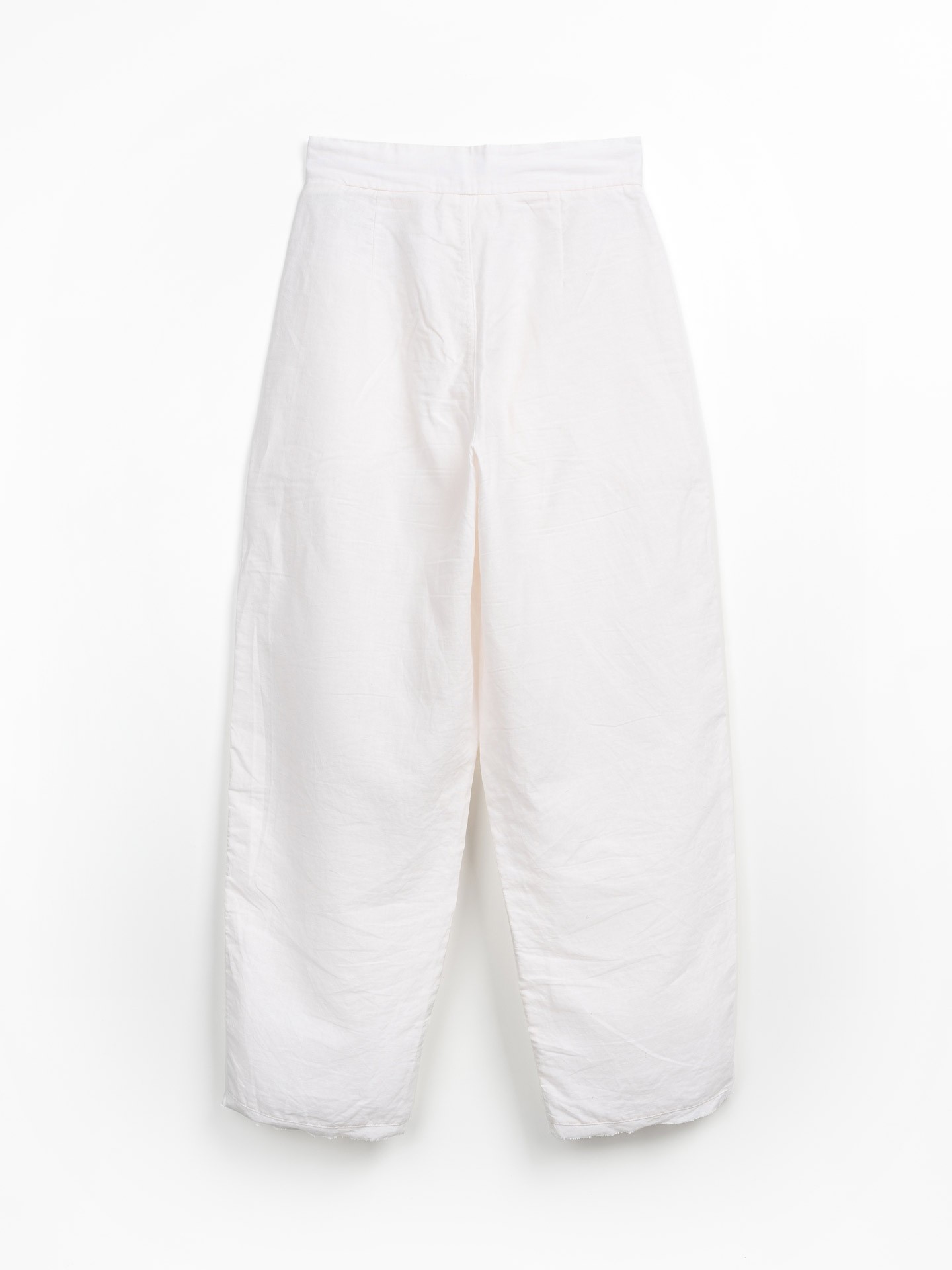 Linen trousers with frayed detail