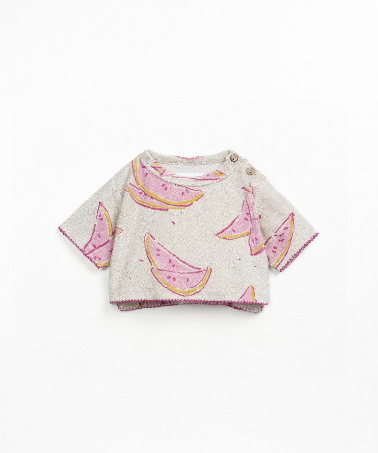 Printed plush sweatshirt with a blend of organic and recycled cotton