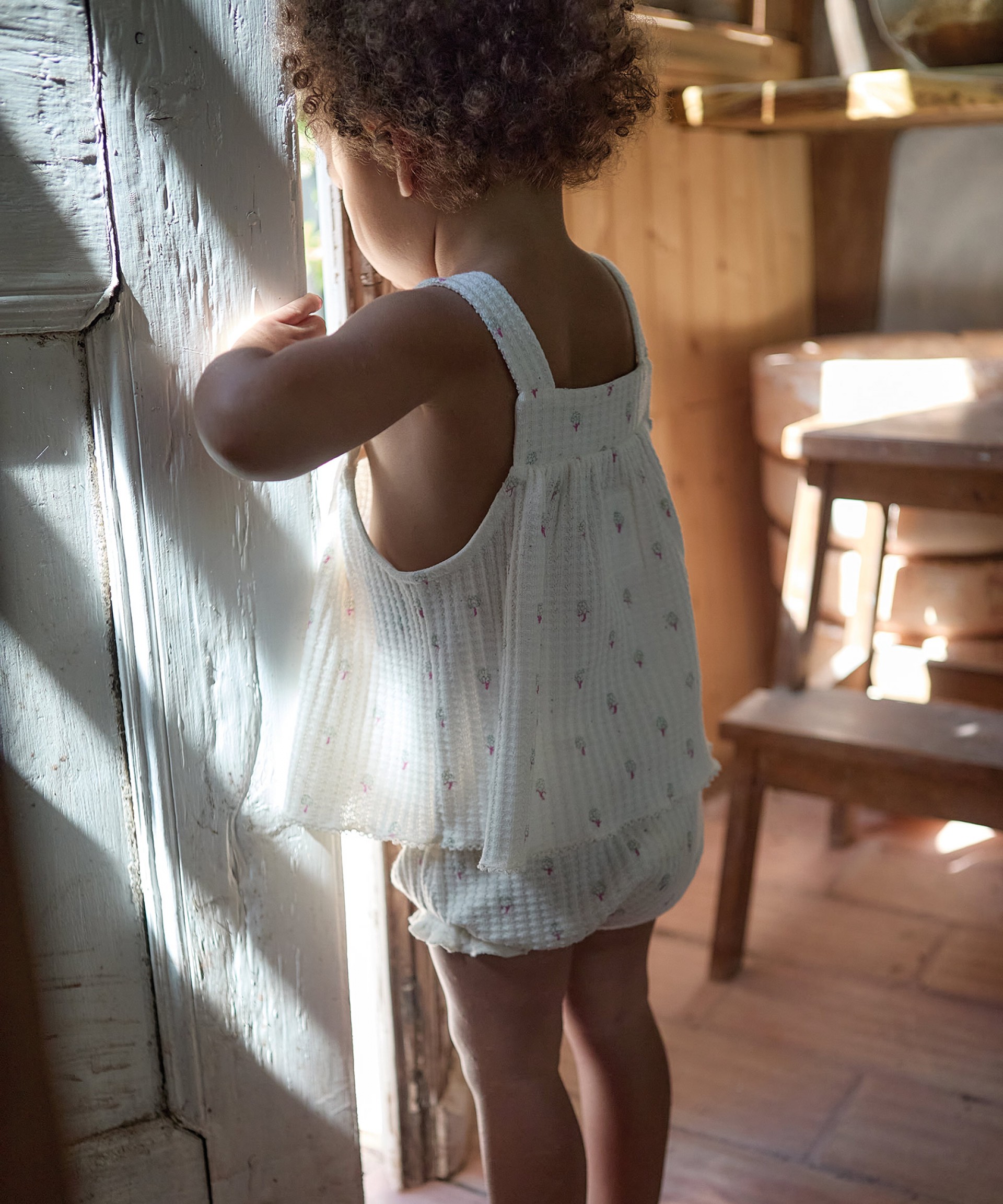 Top with a blend of recycled fibers