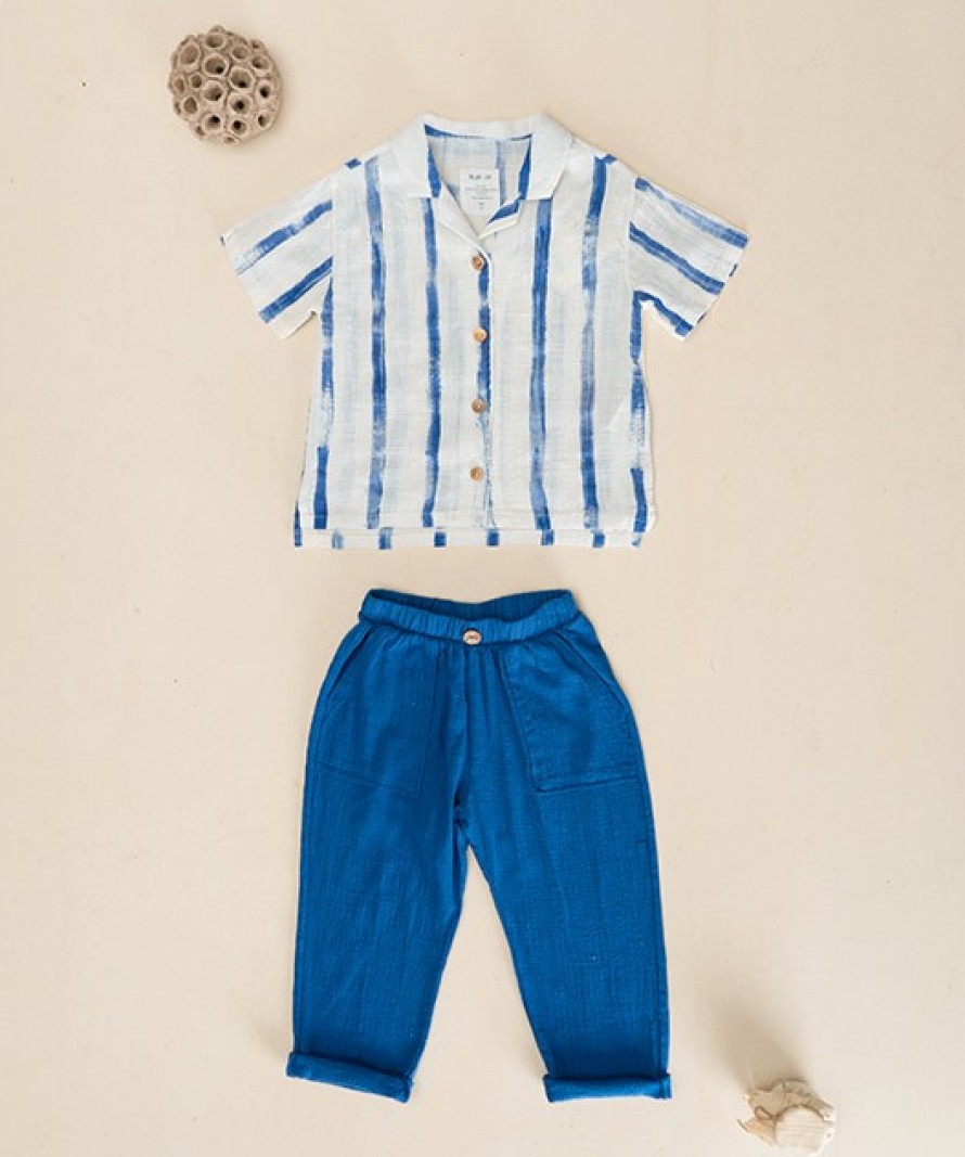 Cala em mistura de malha e tecido com bolsos