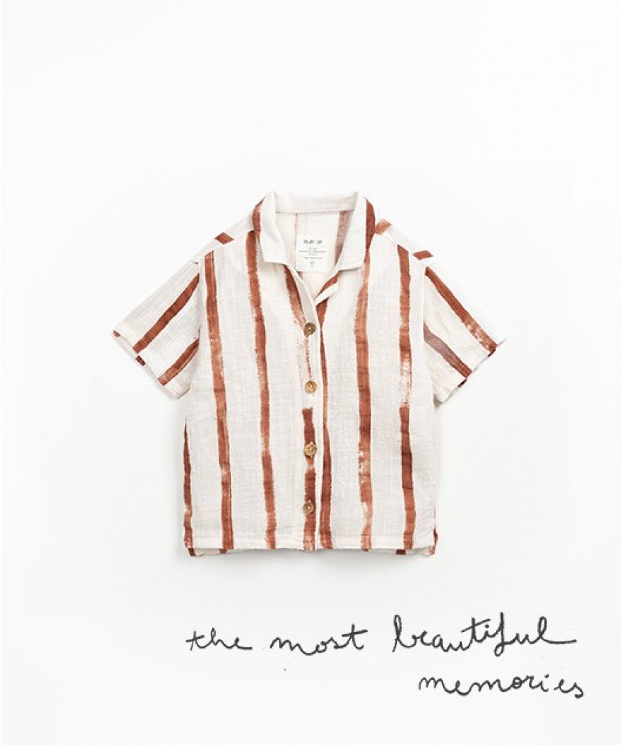 Camisa de tecido com estampado de riscas
