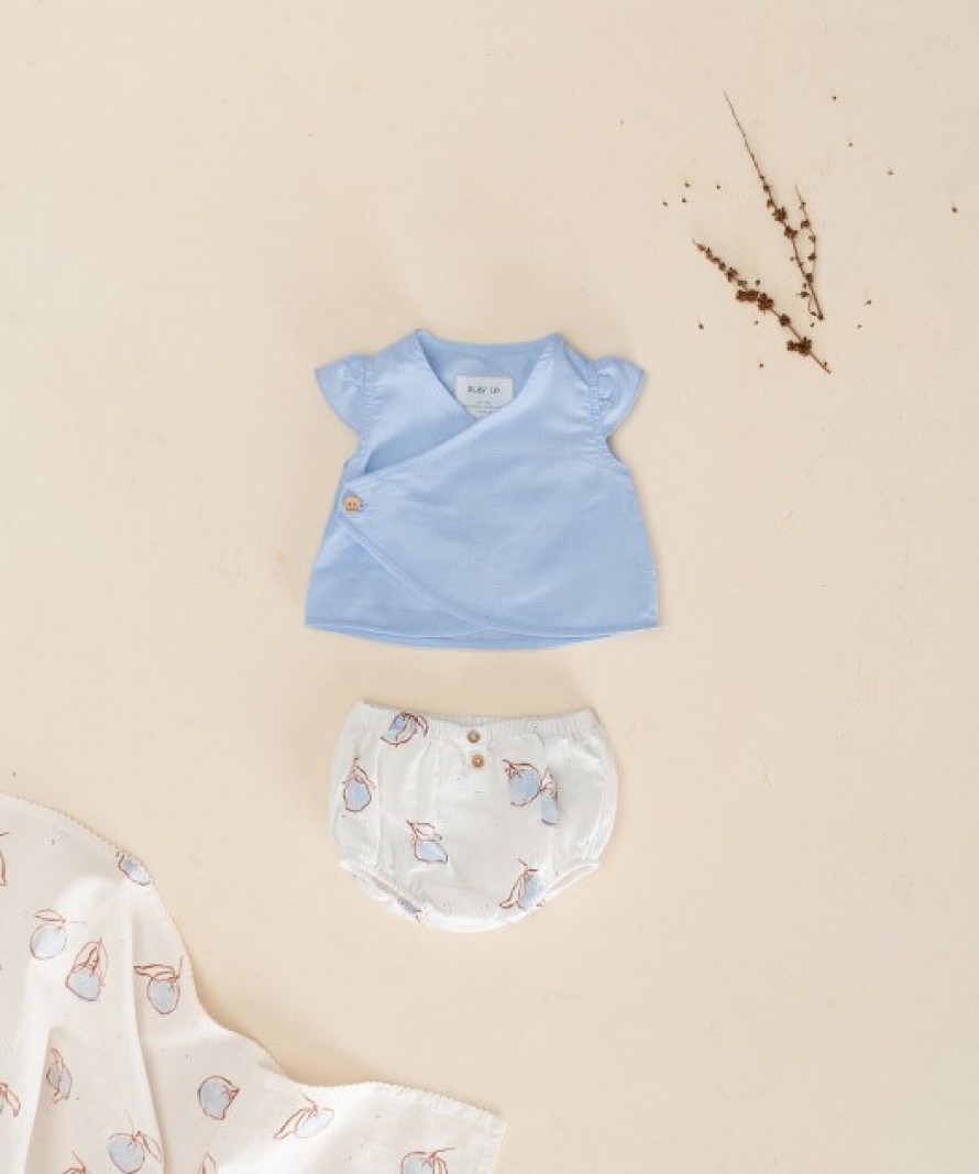 Linen and organic cotton fabric blouse