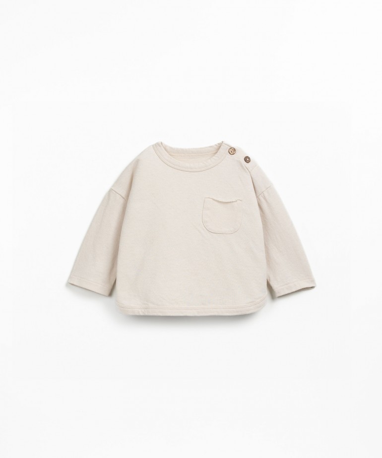 Maglione in maglia con miscela di fibre naturali e riciclate