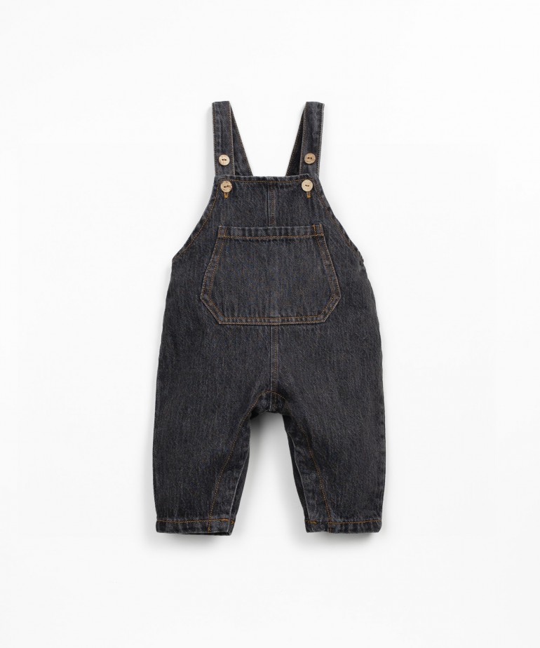 Salopette en jean avec poche frontale