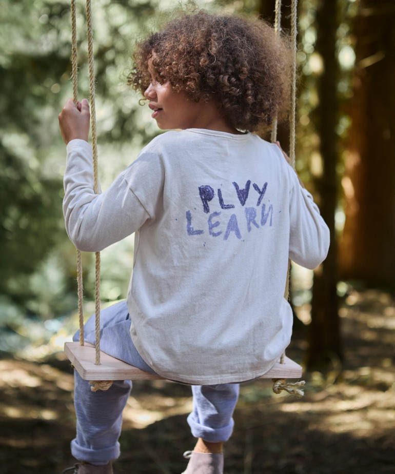T-shirt con disegno sul petto