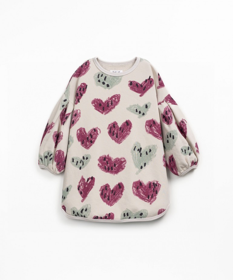 Oversized dress with heart print