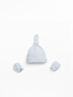 Conjunto de gorro y guantes de punto