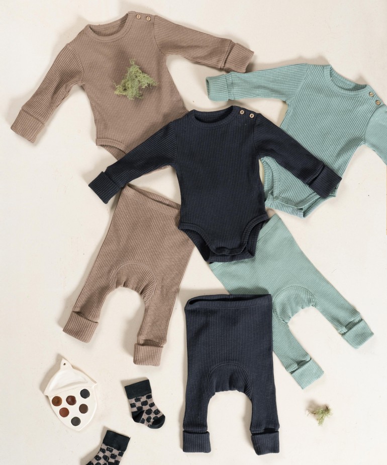 Ribbed bodysuit with organic cotton