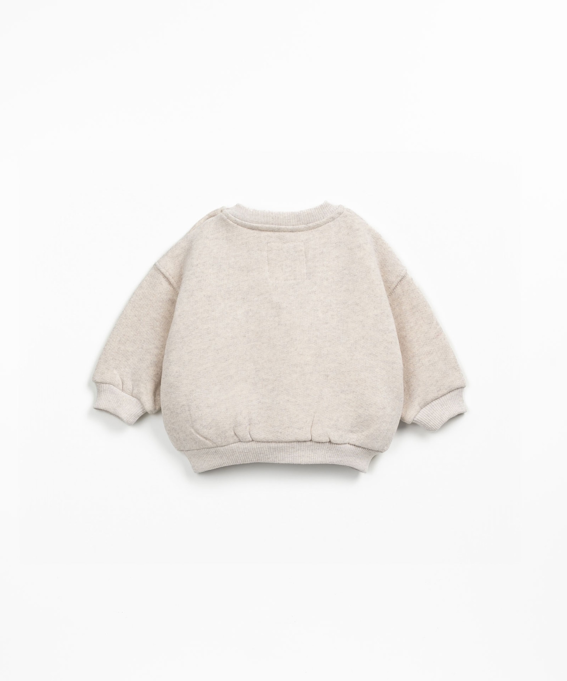 Sweatshirt with shoulder opening
