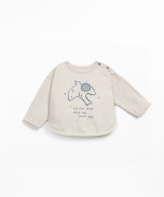 T-shirt with front print and shoulder opening