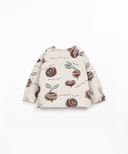 T-shirt with beetroot print