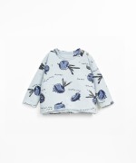 T-shirt with raw edge details